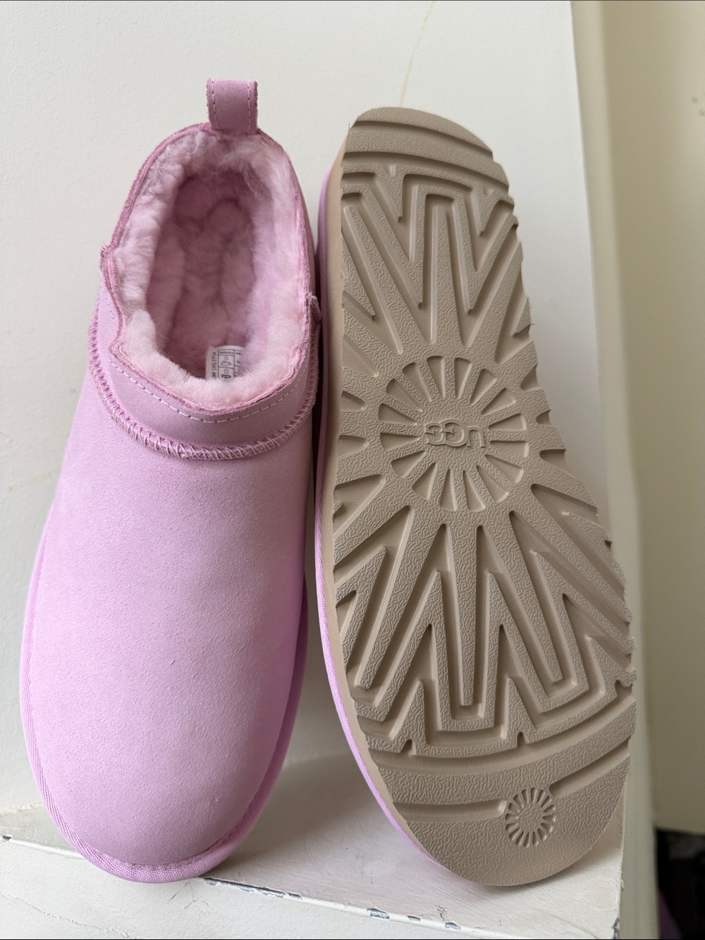 UGG Women's Classic Micro Pull Tab Round Toe Pink Booties